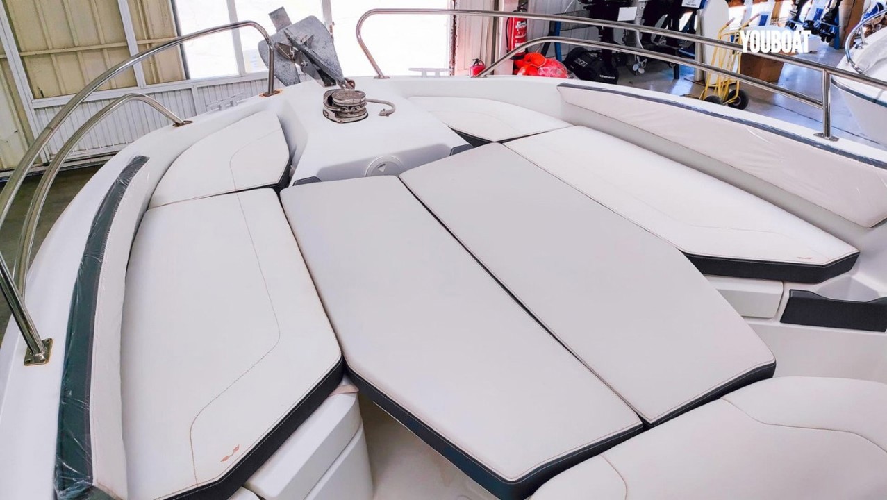 beneteau flyer 7.7 spacedeck