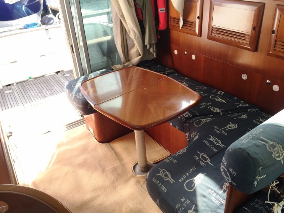 beneteau antares 10.80