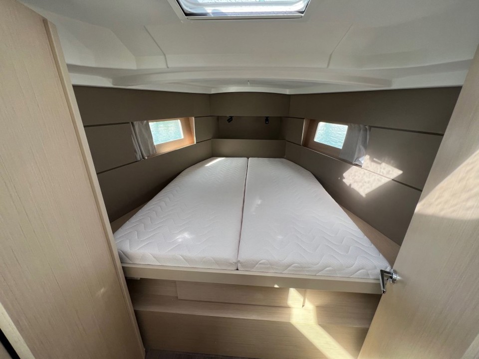 beneteau oceanis 38.1