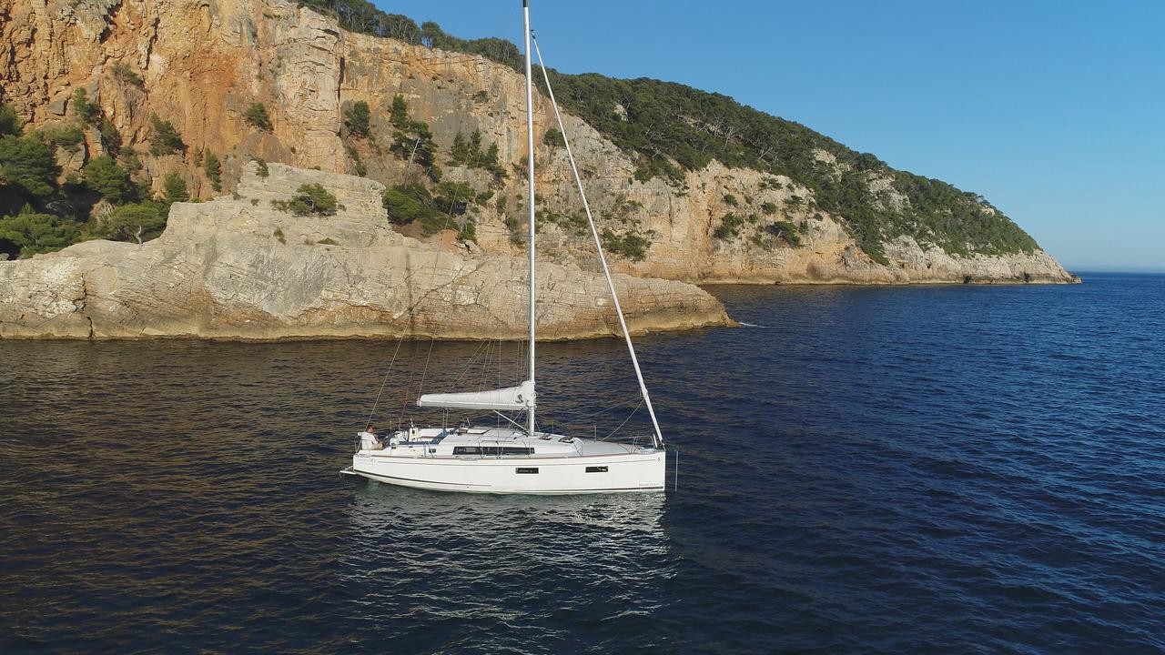 beneteau oceanis 38.1