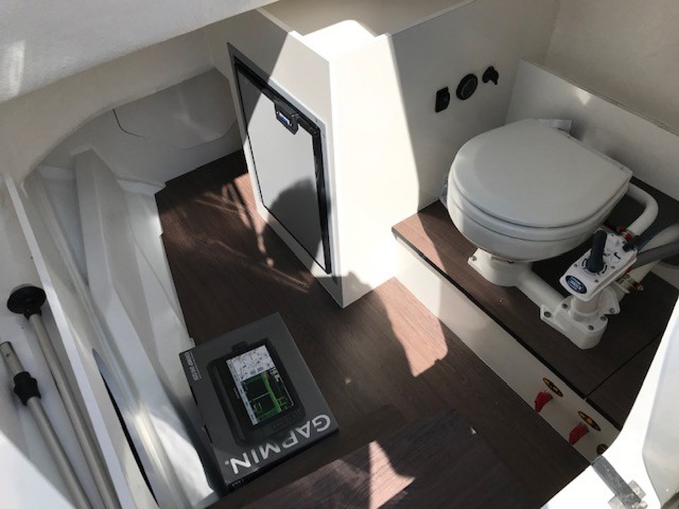 beneteau flyer 8 spacedeckv2