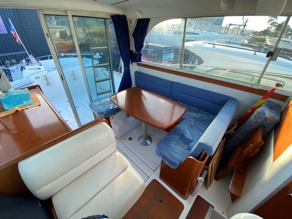 beneteau antares serie 9