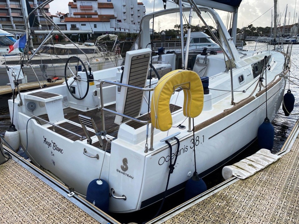 beneteau oceanis 38.1