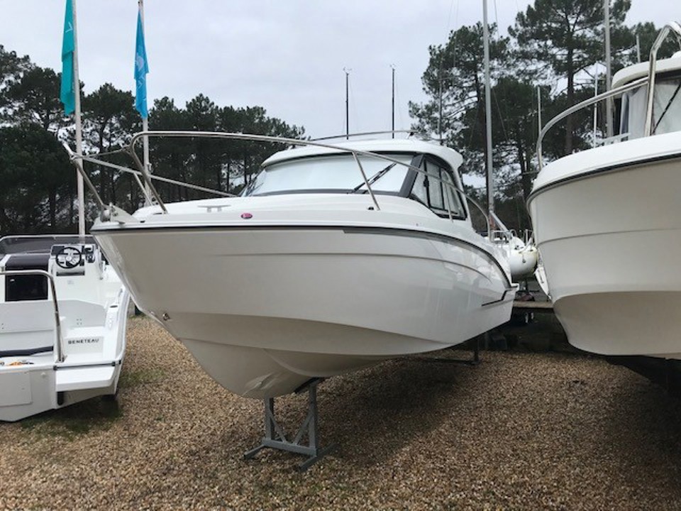 beneteau antares 7 v2