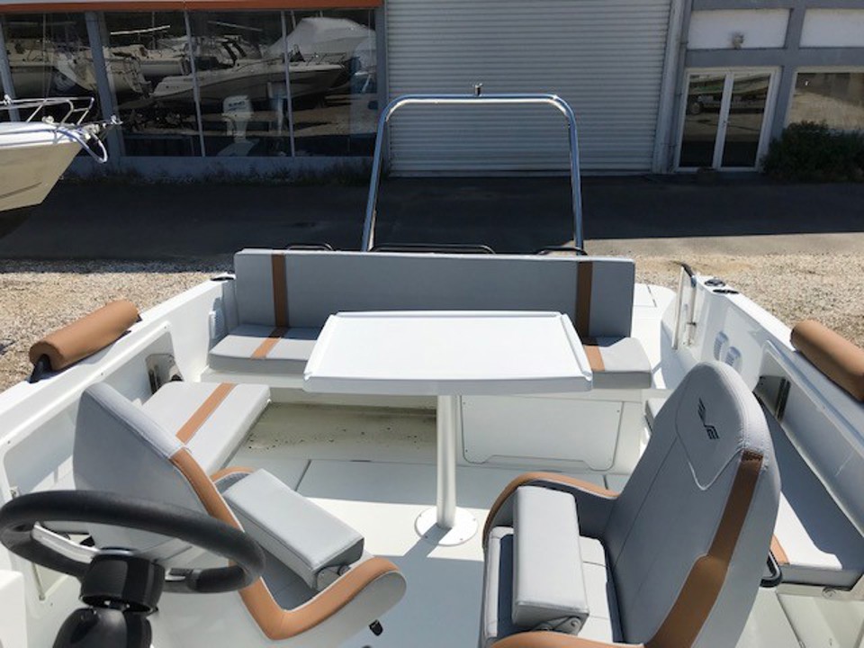 beneteau flyer 8 spacedeckv2