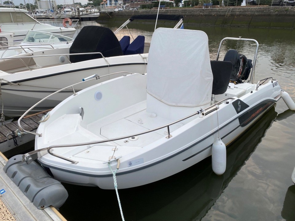 beneteau flyer 5.5 spacedeck