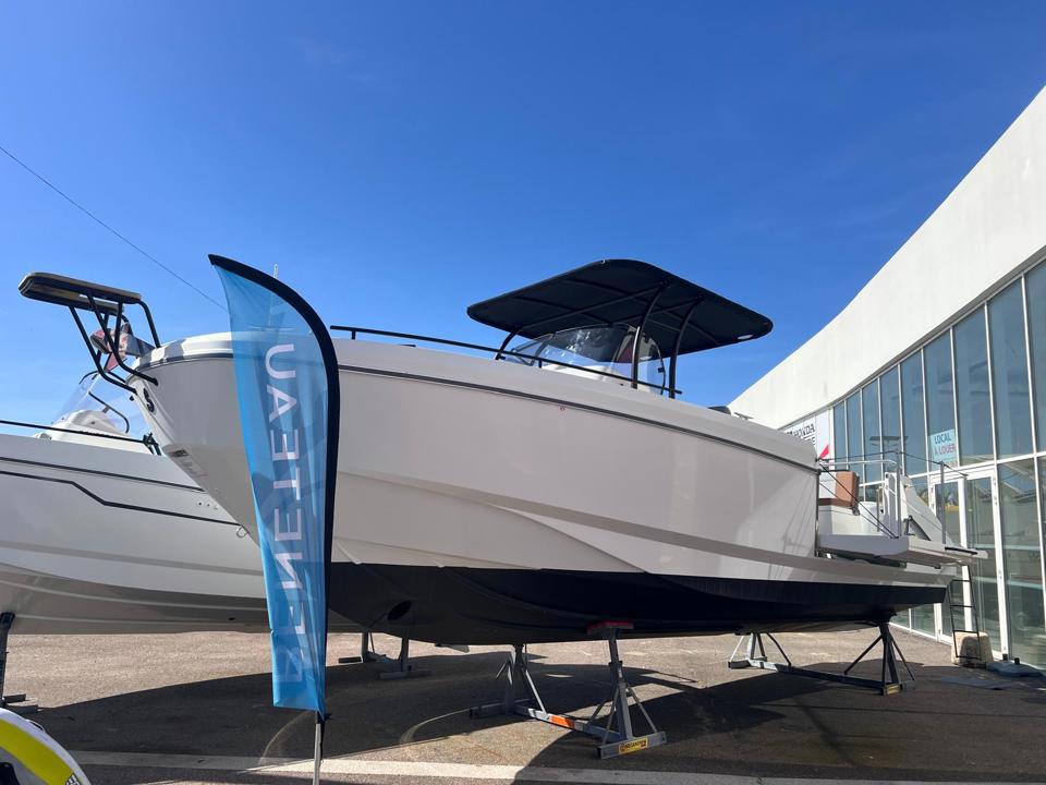 beneteau flyer 9 spacedeck