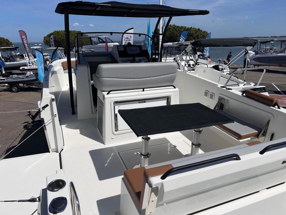 beneteau flyer 9 spacedeck
