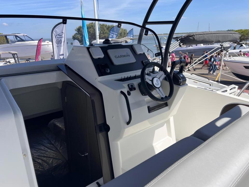 beneteau flyer 9 spacedeck