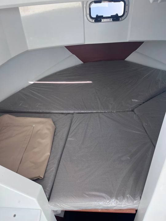 JEANNEAU MARLIN MERRY FISHER 755