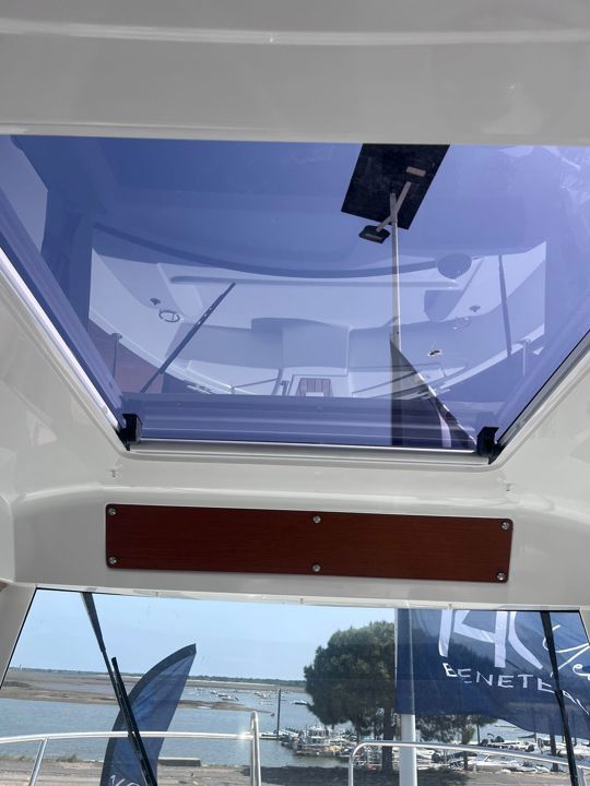 JEANNEAU MARLIN MERRY FISHER 755