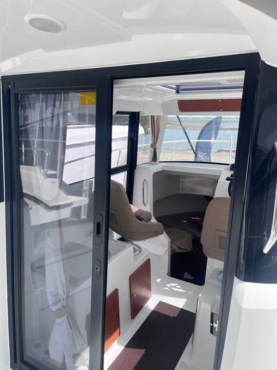 JEANNEAU MARLIN MERRY FISHER 755