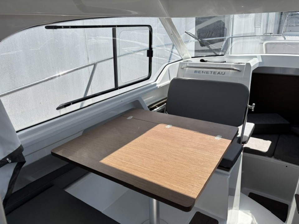 beneteau ANTARES 8 V2