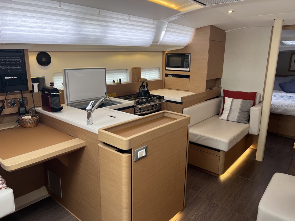 JEANNEAU SUN ODYSSEY 410