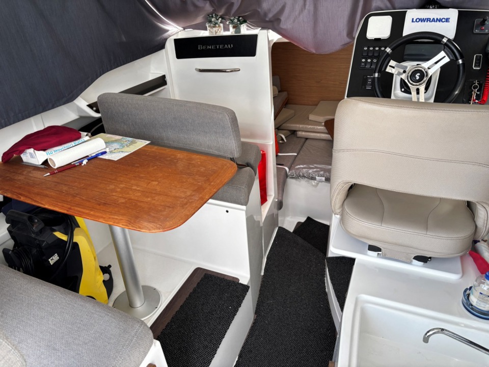 beneteau antares 8 ob