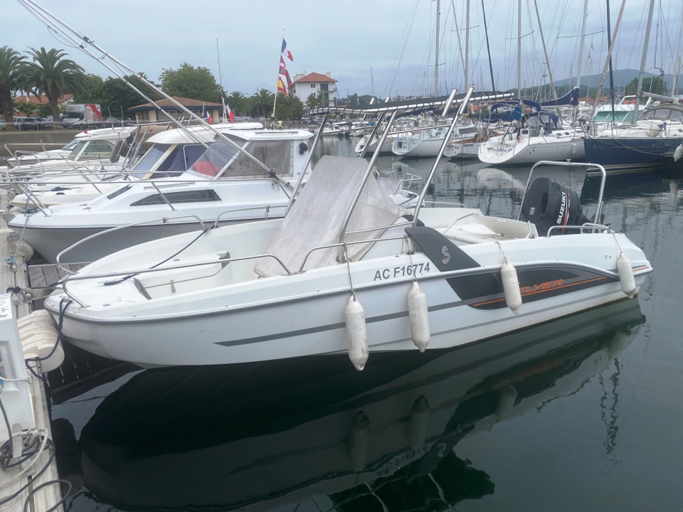 beneteau flyer 6.6 spacedeck